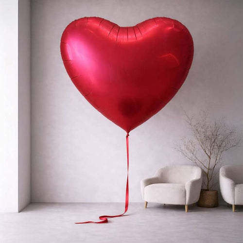 Огромный Красный Шар в Форме Сердца