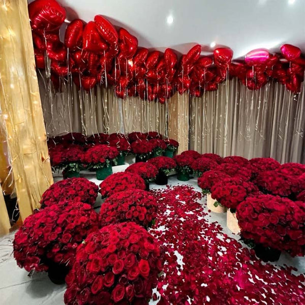 Room of Roses and Balloons bouquet by Flower Power Dubai, luxury floral ...