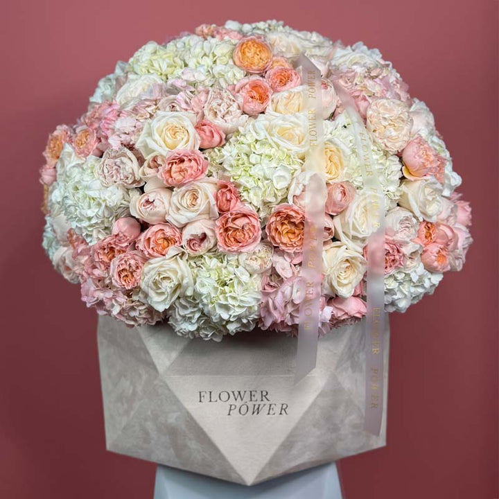 Coral Grace – premium hand-tied bouquet of coral-toned roses – floral present by Flower Power