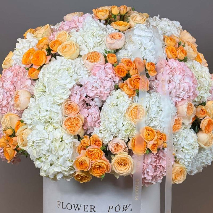 La Vie en Rose – stylish pink rose mix for gift delivery – floral present by Flower Power