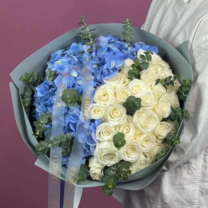 Frosted Bloom – winter rose arrangement with cool-toned petals – graceful gift by Flower Power
