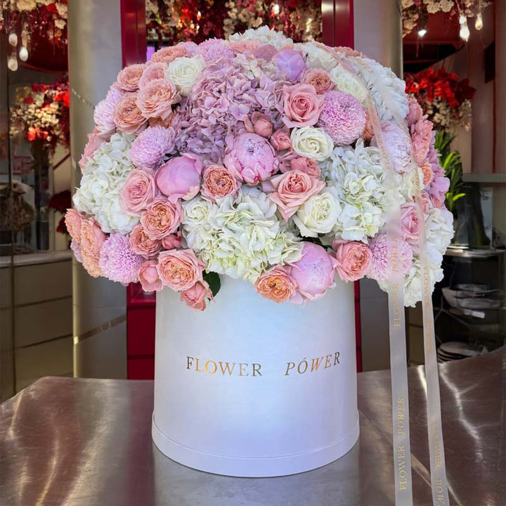 Grande Amour – passionate long-stemmed rose bouquet – love-inspired flowers by Flower Power