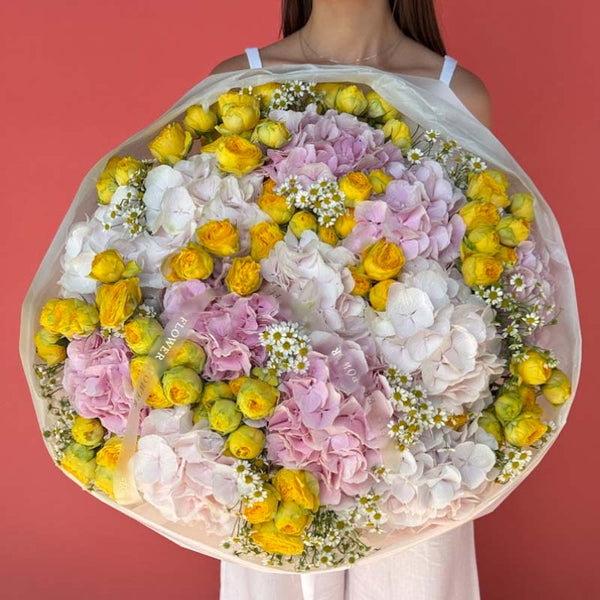 Bouquet of yellow spray roses, pink and white hydrangeas Lemon Blush L