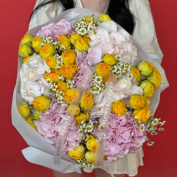 Bouquet of yellow spray roses, pink and white hydrangeas Lemon Blush M